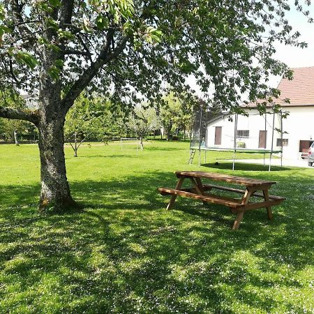 Studio A La Campagne Dans Corps De Ferme Renovee Chancey Ngoại thất bức ảnh
