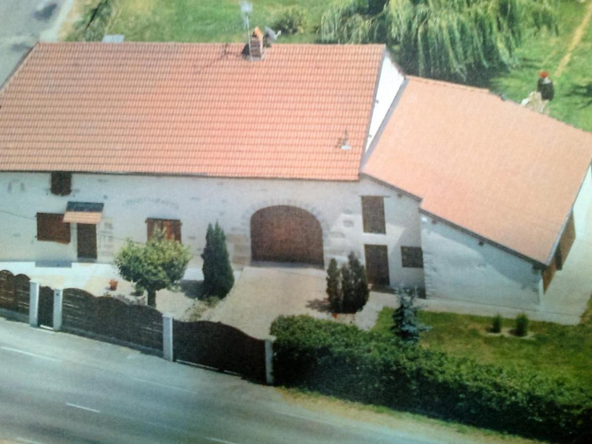 Studio A La Campagne Dans Corps De Ferme Renovee Chancey Ngoại thất bức ảnh
